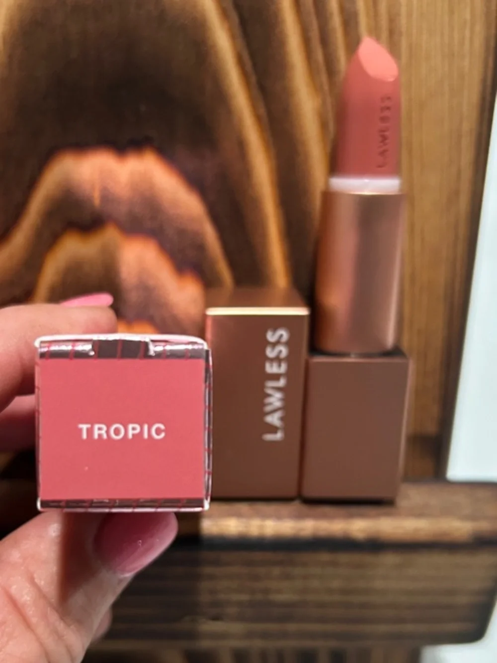LAWLESS cream blush